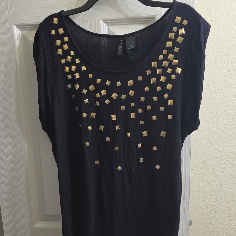 Bisou Bisou Black Tee with Gold Embellishments Size M